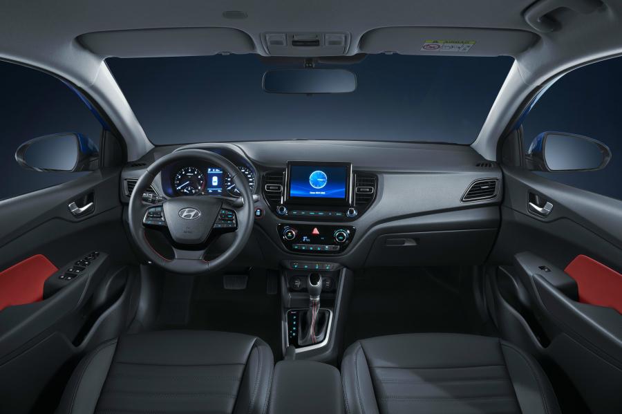 Торпедо Hyundai Solaris 2020 года  (фото 3 из 5)